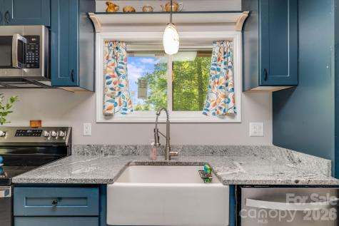 823 Fanning Bridge Road Fletcher NC 28732