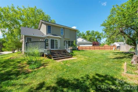 23 Westmont Drive Asheville NC 28806