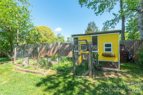 23 Westmont Drive Asheville NC 28806
