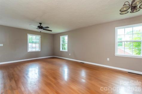 104 Bethel Street Morganton NC 28655