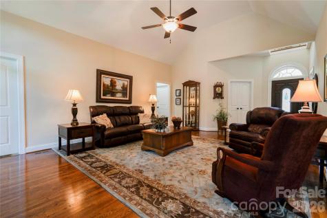 207 Cross Creek Drive Cherryville NC 28021