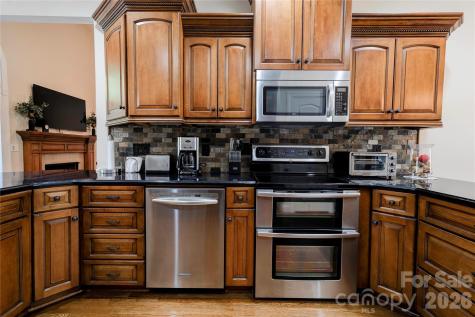 207 Cross Creek Drive Cherryville NC 28021