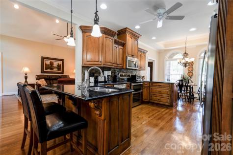 207 Cross Creek Drive Cherryville NC 28021