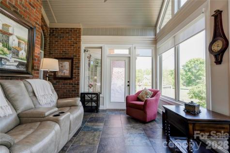 207 Cross Creek Drive Cherryville NC 28021