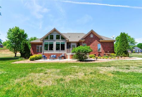 207 Cross Creek Drive Cherryville NC 28021