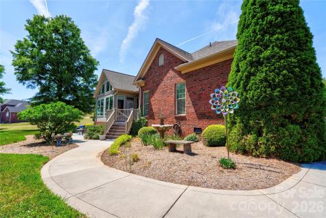 207 Cross Creek Drive Cherryville NC 28021