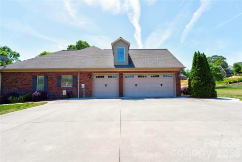 207 Cross Creek Drive Cherryville NC 28021