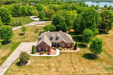 207 Cross Creek Drive Cherryville NC 28021