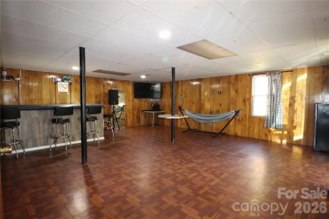 3931 Irvington Drive Charlotte NC 28205