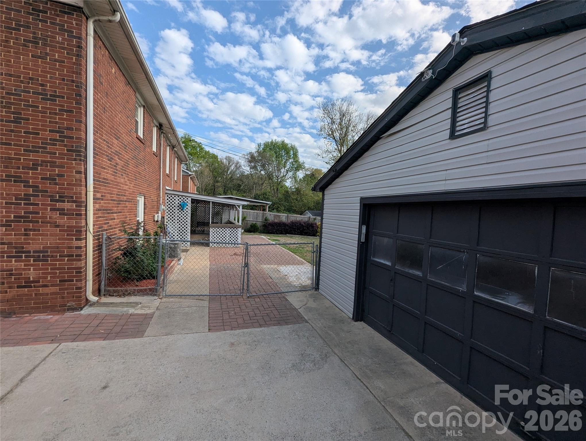 3931 Irvington Drive Charlotte NC 28205