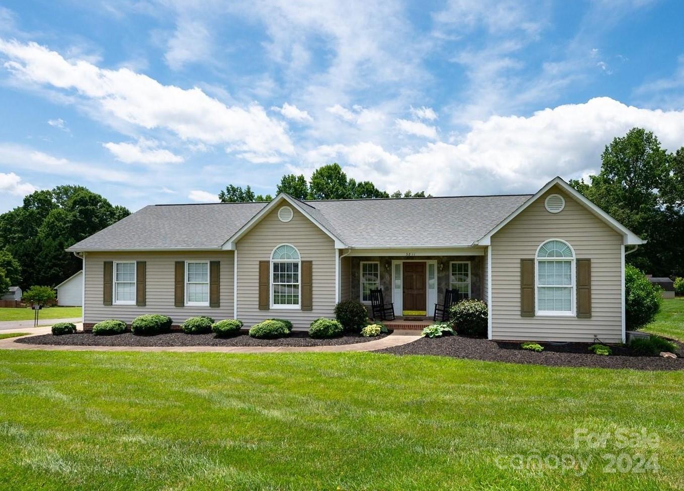 3811 River Road Hickory NC 28602