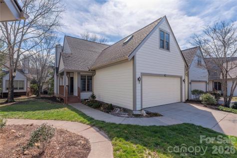 64 Pinnacle Point Asheville NC 28805