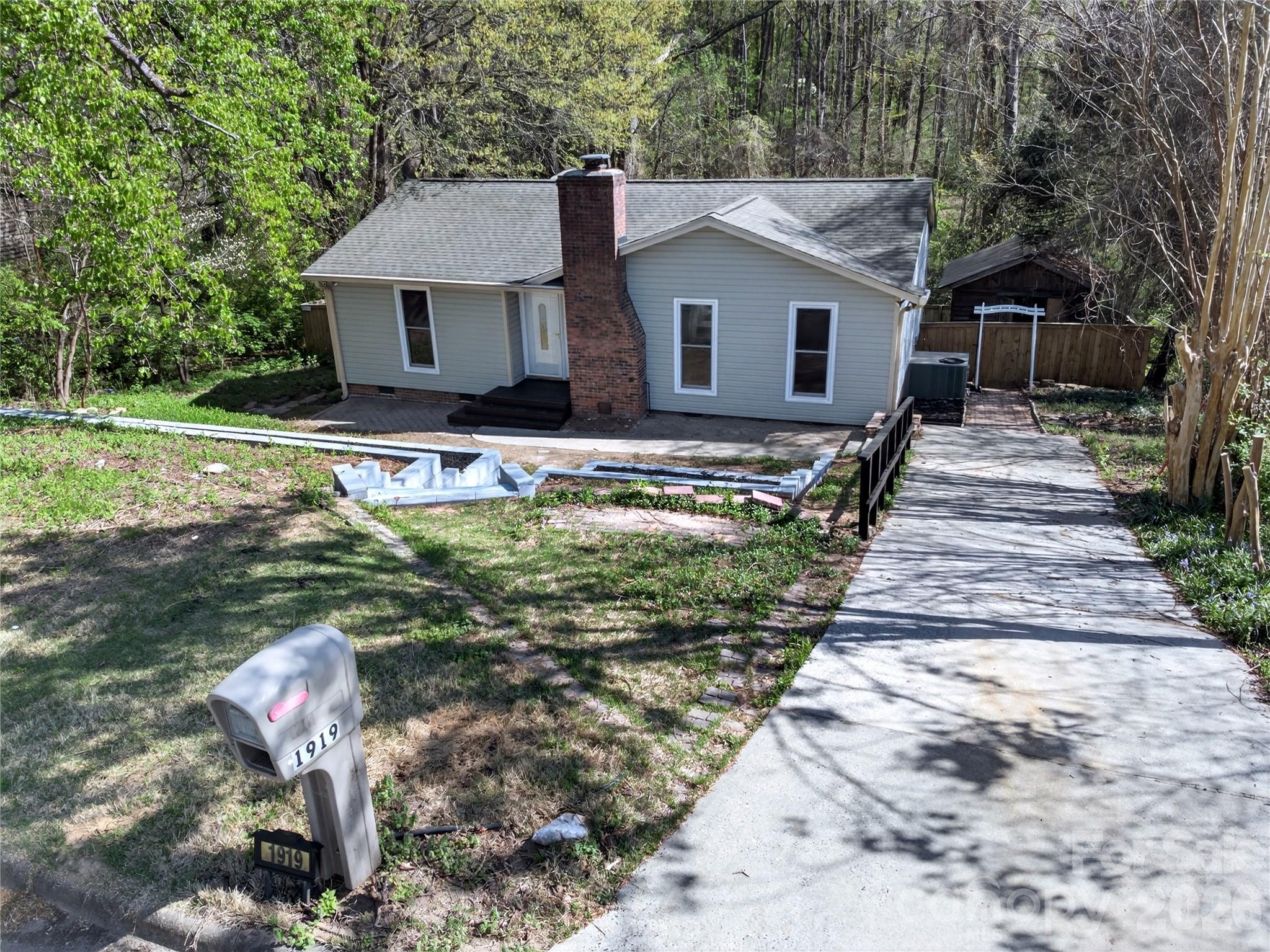 1919 Oak Hollow Road Gastonia NC 28054