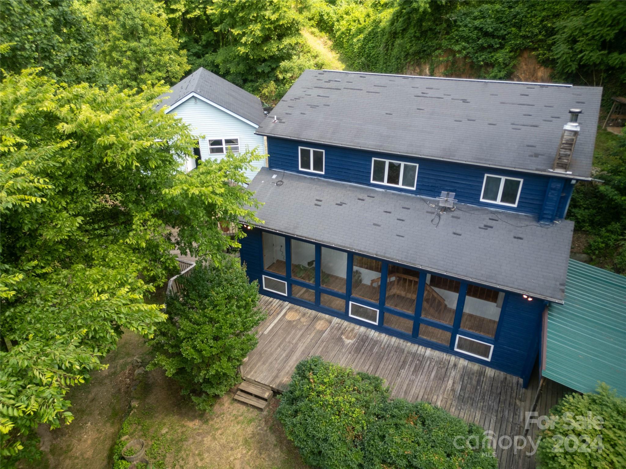 556 Blue Hill Road Marshall NC 28753