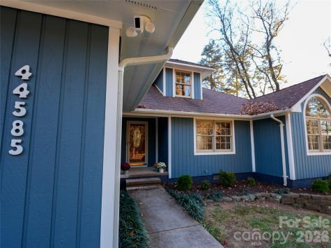 44585 Baldwin Road New London NC 28127