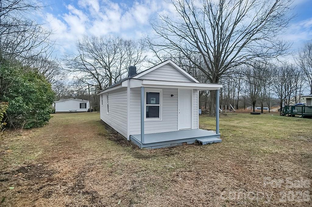 301 Jc Dellinger Road Cherryville NC 28021
