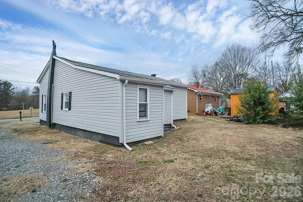 301 Jc Dellinger Road Cherryville NC 28021