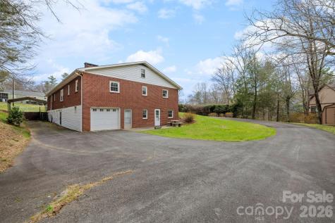 154 Alton Lane Boone NC 28607