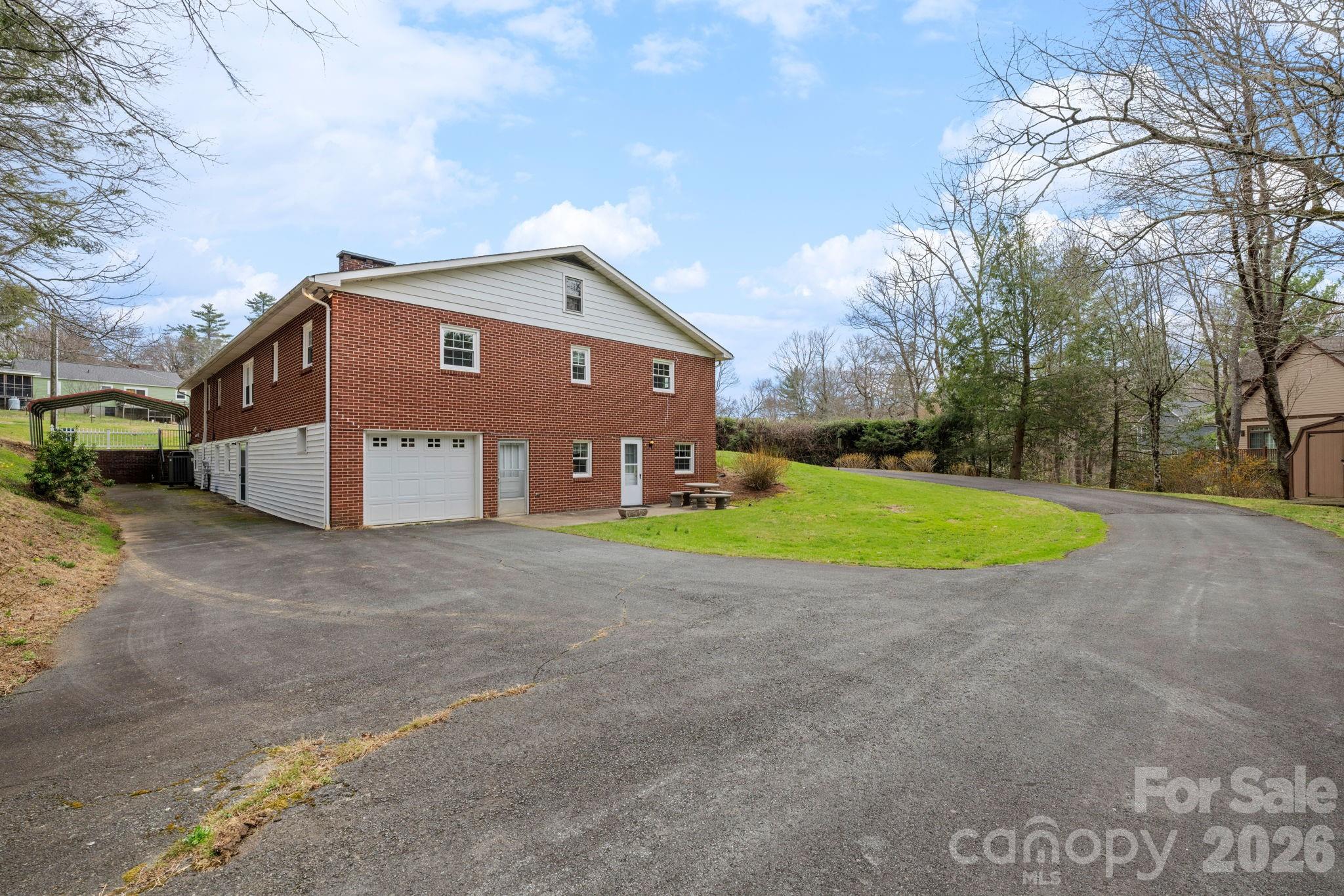 154 Alton Lane Boone NC 28607