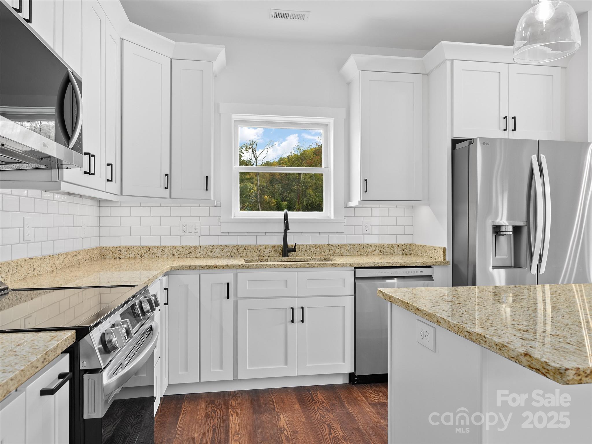 15 Riemar Lane Waynesville NC 28786