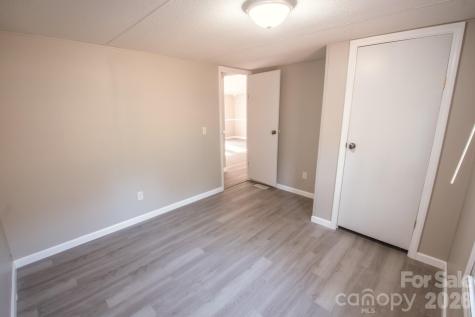 44082 Harper Hearne Road New London NC 28127