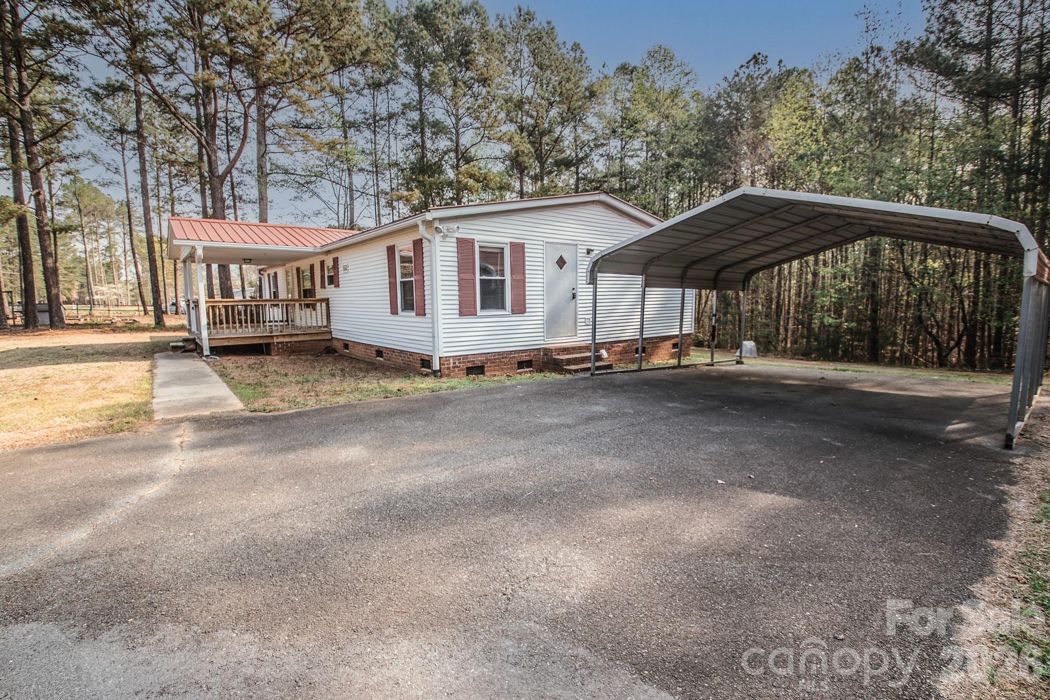 44082 Harper Hearne Road New London NC 28127