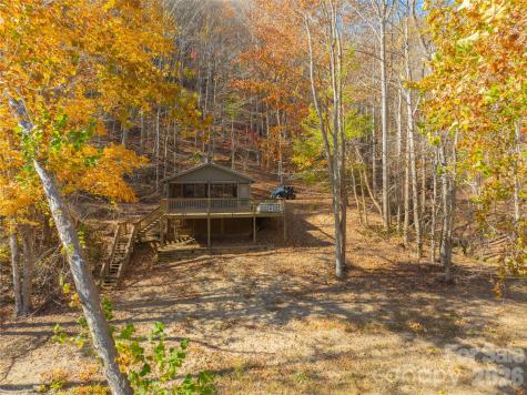 2736 White Oak Flats Road Green Mountain NC 28740