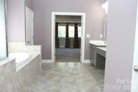 125 Leeward Shoals Lane Mooresville NC 28117