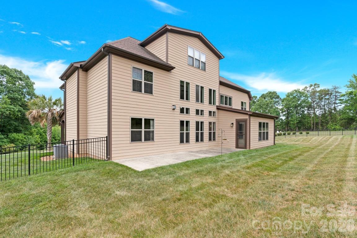 125 Leeward Shoals Lane Mooresville NC 28117