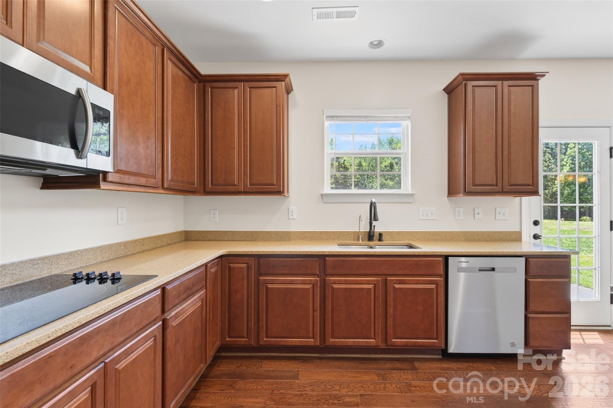 1008 Spring Rose Lane Matthews NC 28104