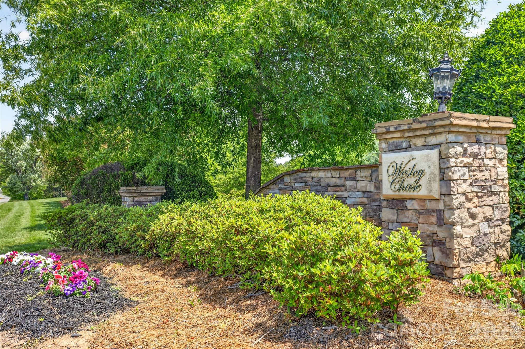 1008 Spring Rose Lane Matthews NC 28104