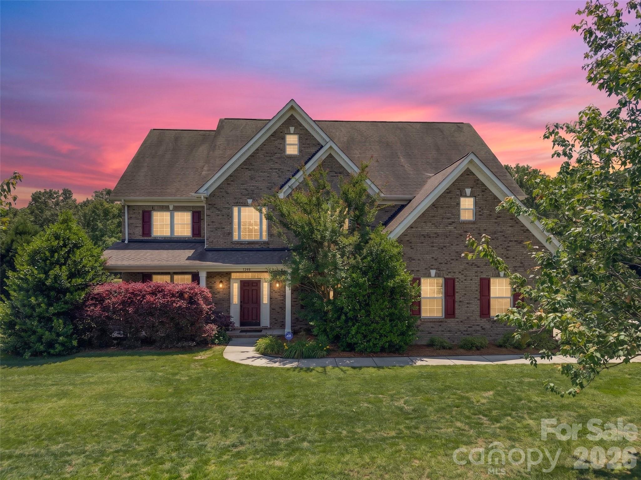 1008 Spring Rose Lane Matthews NC 28104