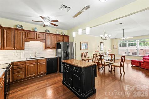 908 Davie Avenue Statesville NC 28677