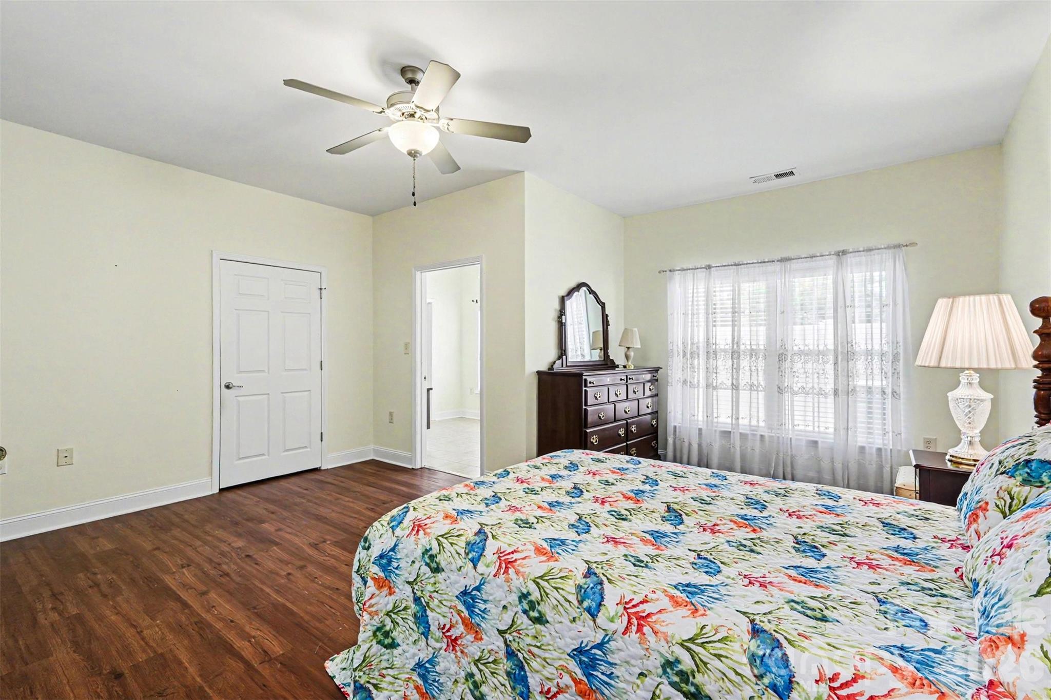 908 Davie Avenue Statesville NC 28677