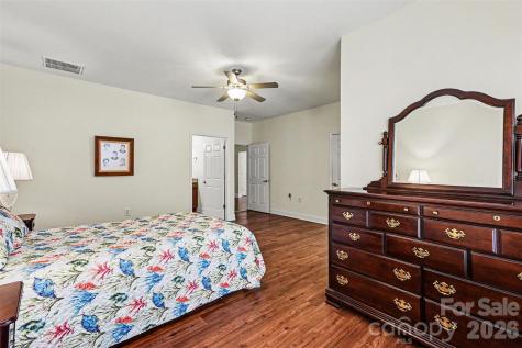 908 Davie Avenue Statesville NC 28677