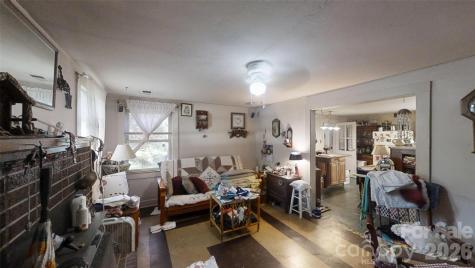 21 Maple Avenue Candler NC 28715