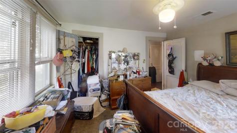 21 Maple Avenue Candler NC 28715