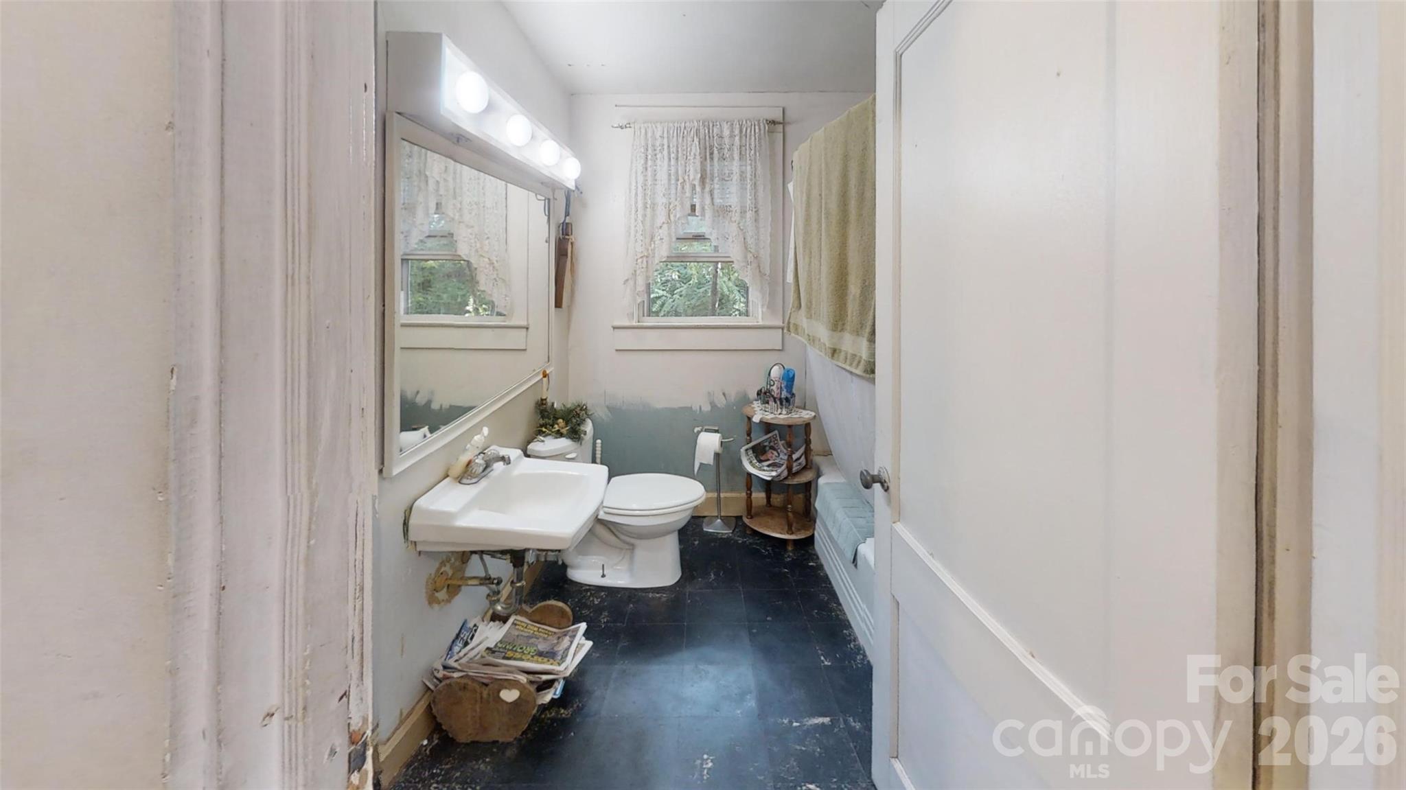 21 Maple Avenue Candler NC 28715