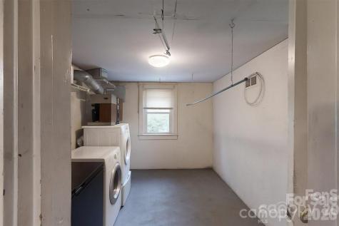 21 Maple Avenue Candler NC 28715