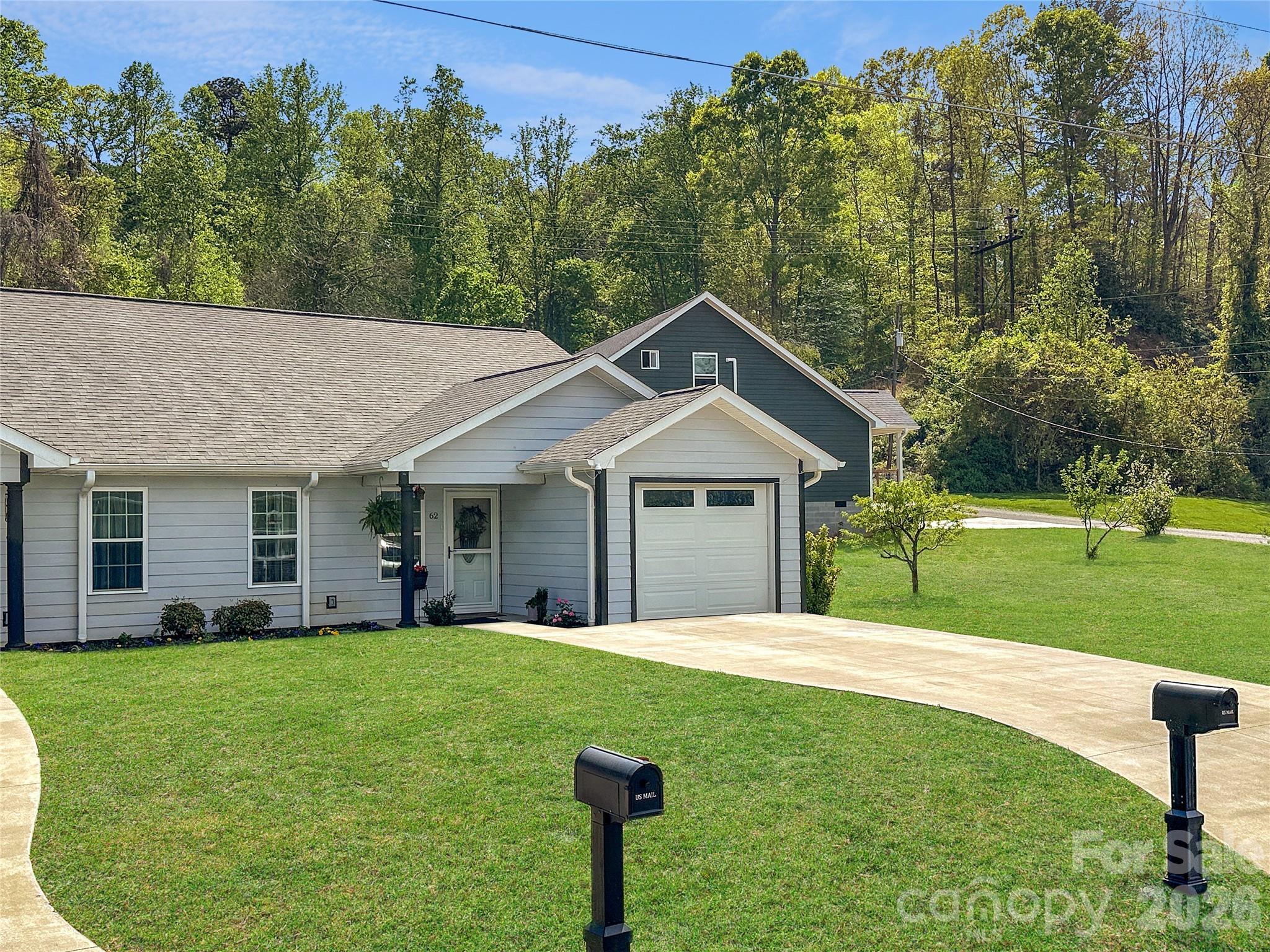 62 E Glenview Street Marion NC 28752