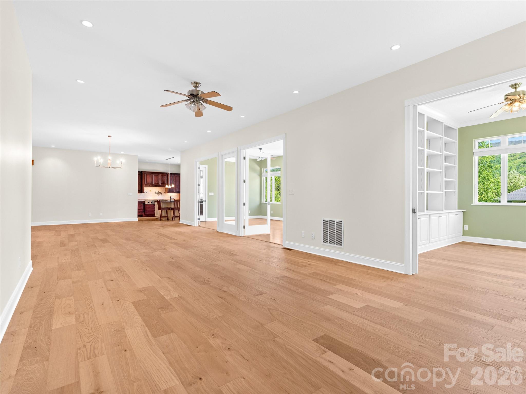 16 Chickadee Lane Fairview NC 28730