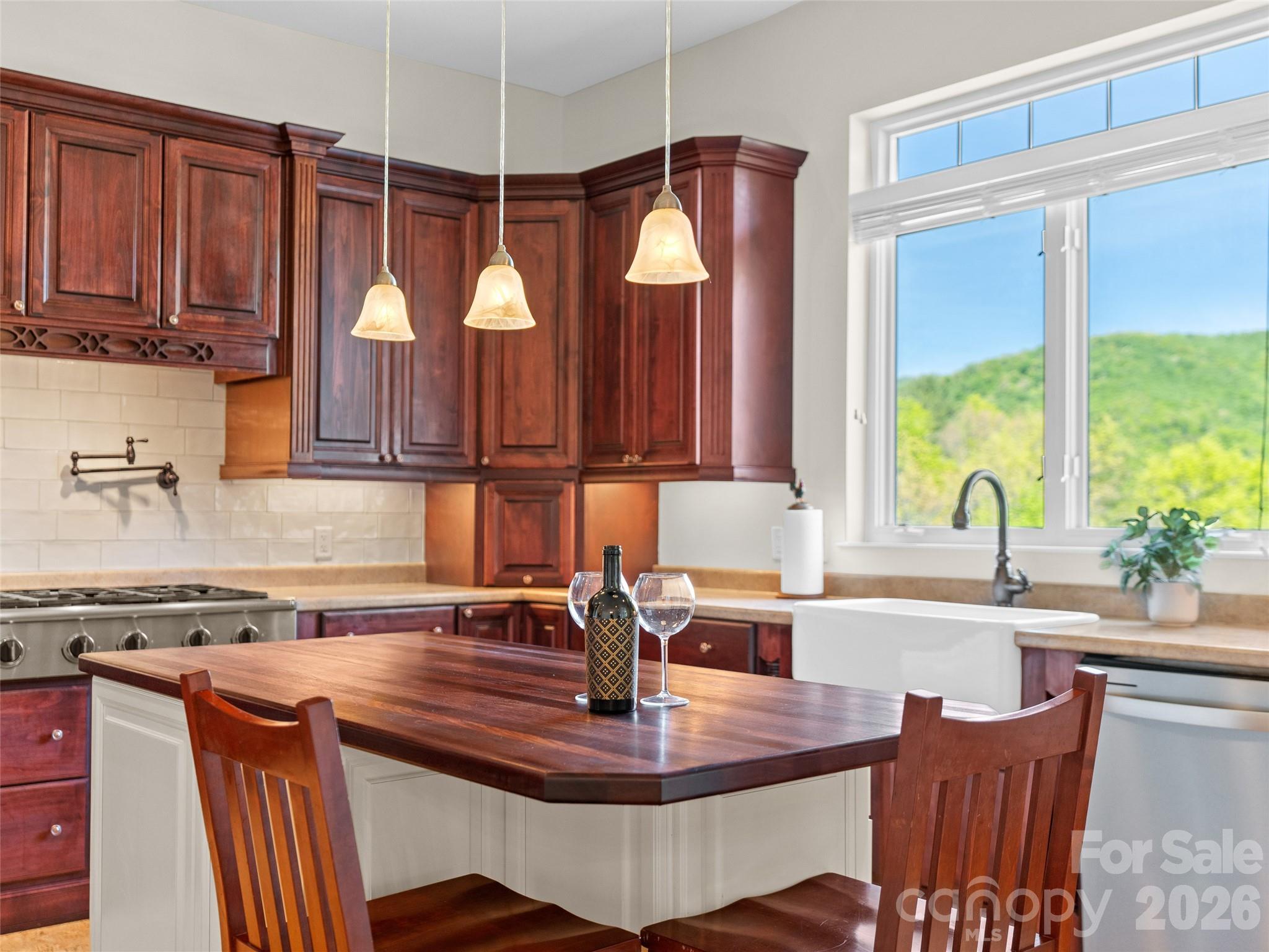 16 Chickadee Lane Fairview NC 28730