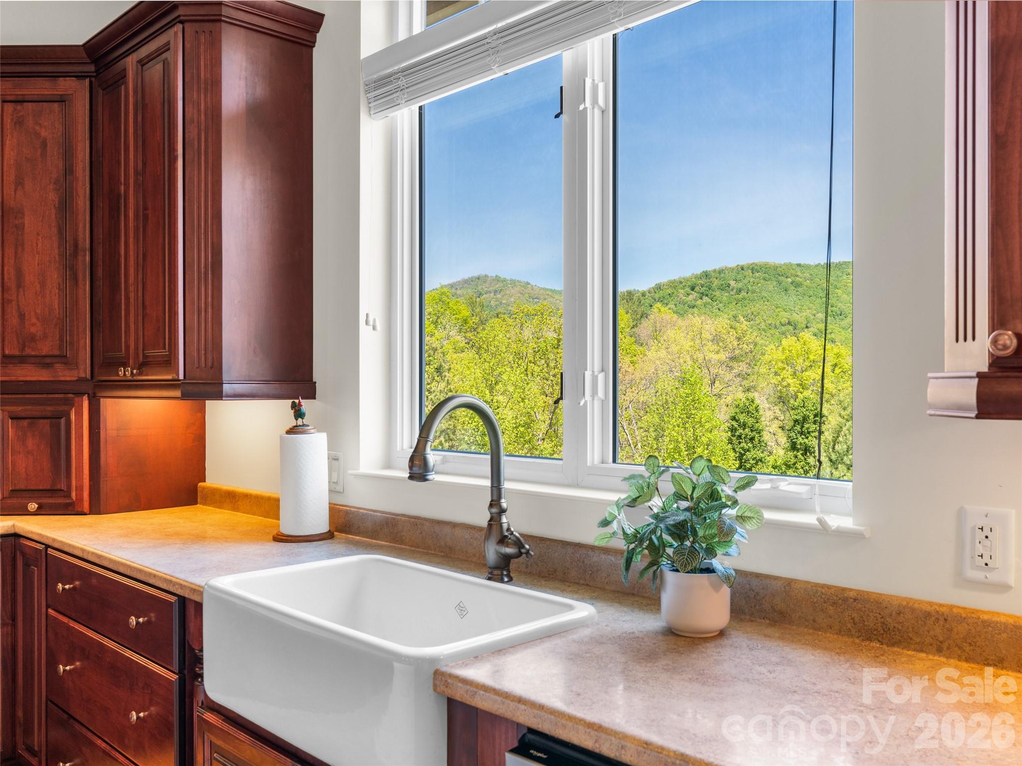 16 Chickadee Lane Fairview NC 28730