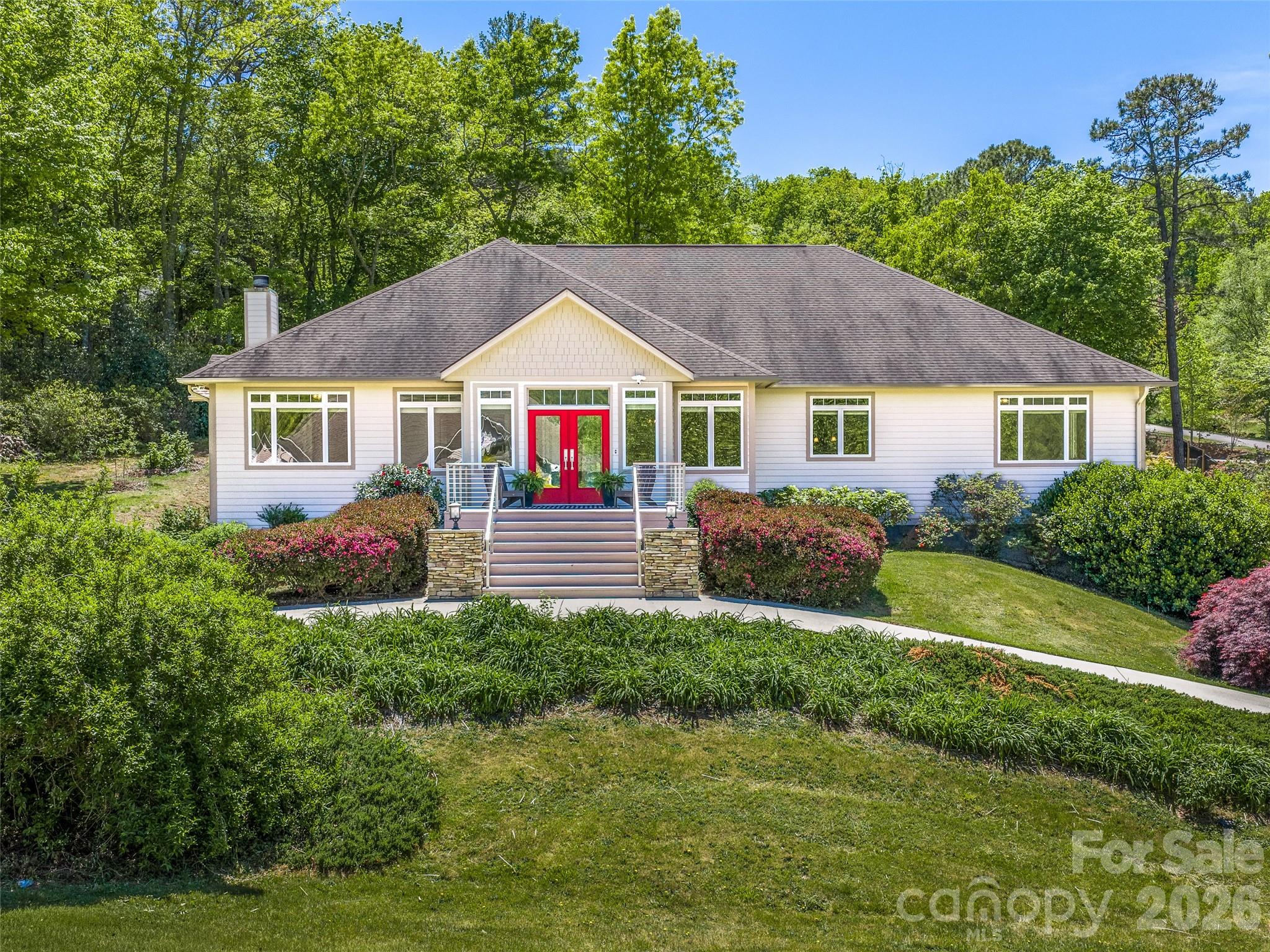 16 Chickadee Lane Fairview NC 28730