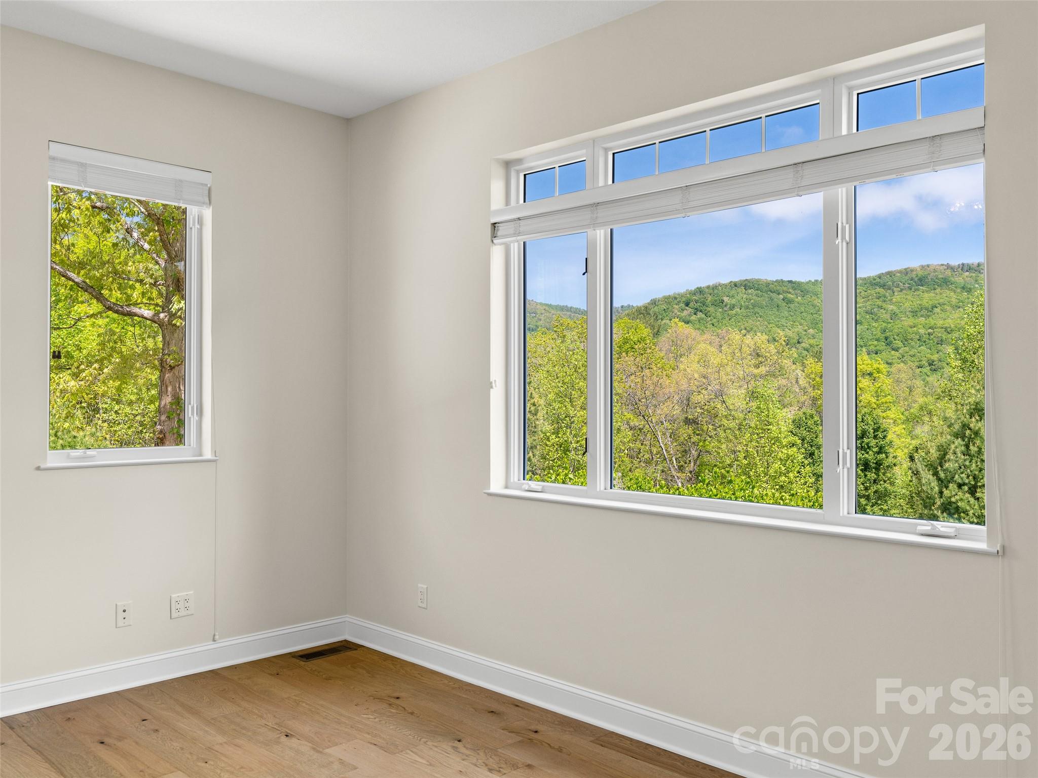 16 Chickadee Lane Fairview NC 28730