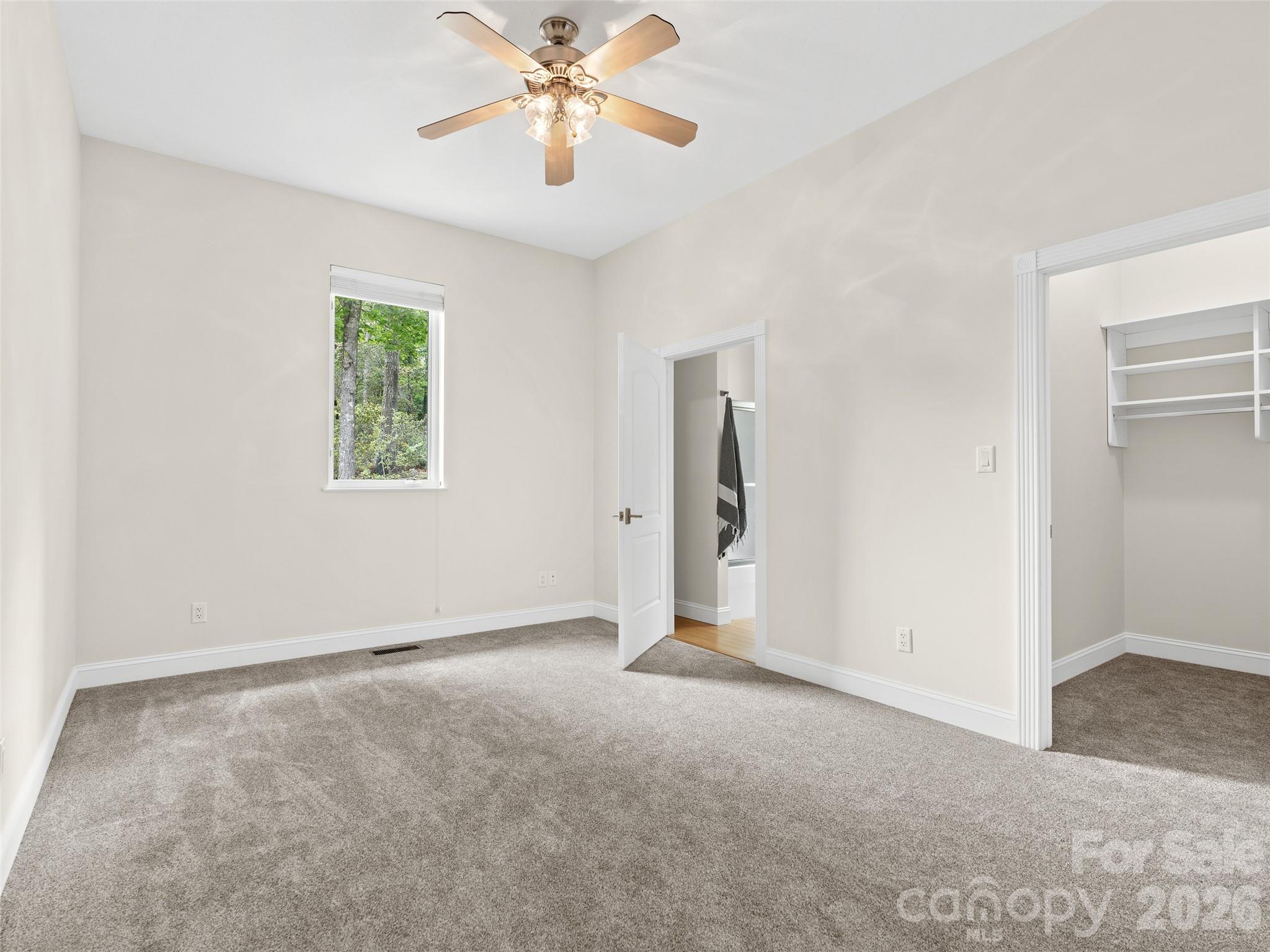 16 Chickadee Lane Fairview NC 28730