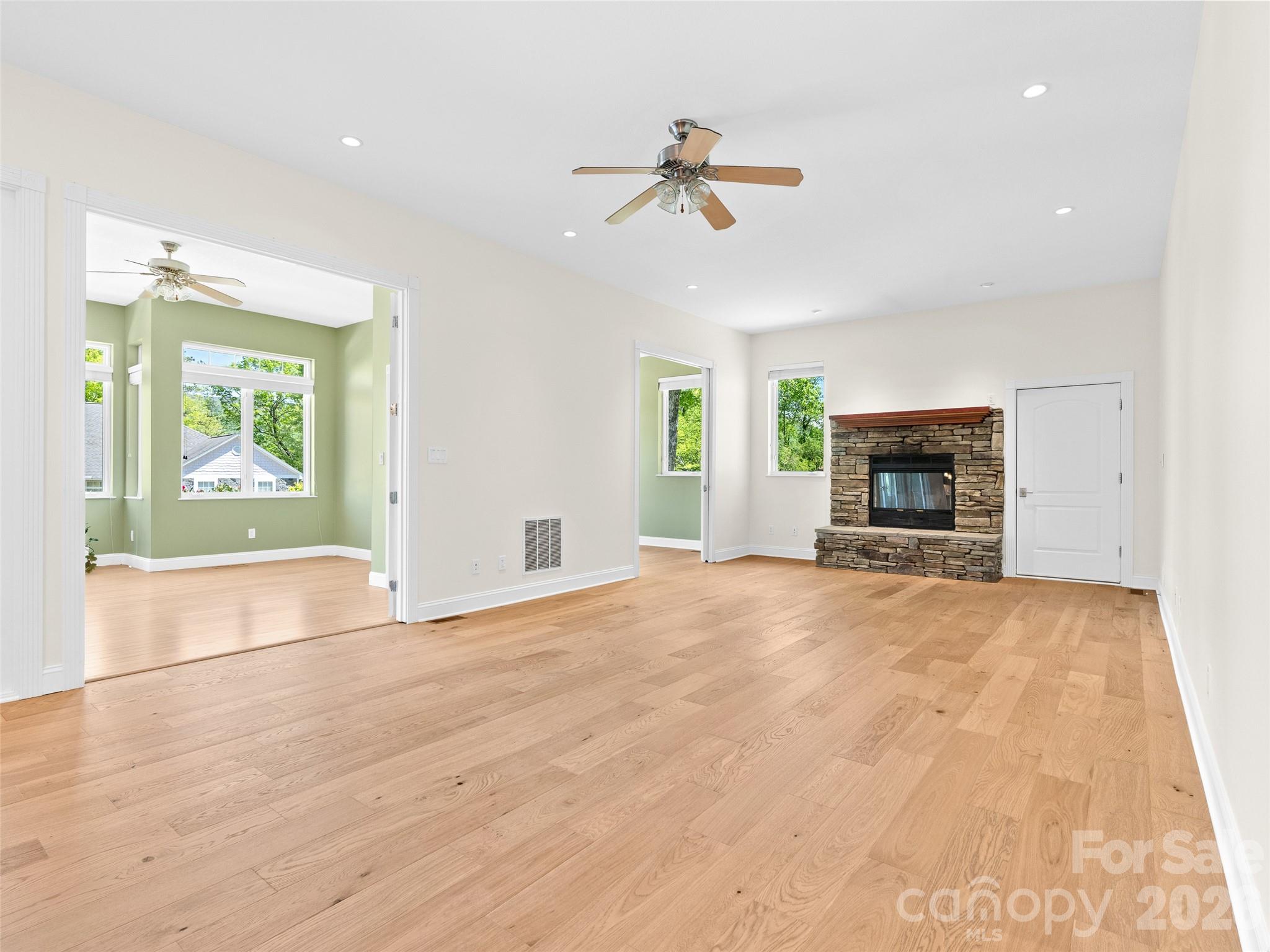 16 Chickadee Lane Fairview NC 28730