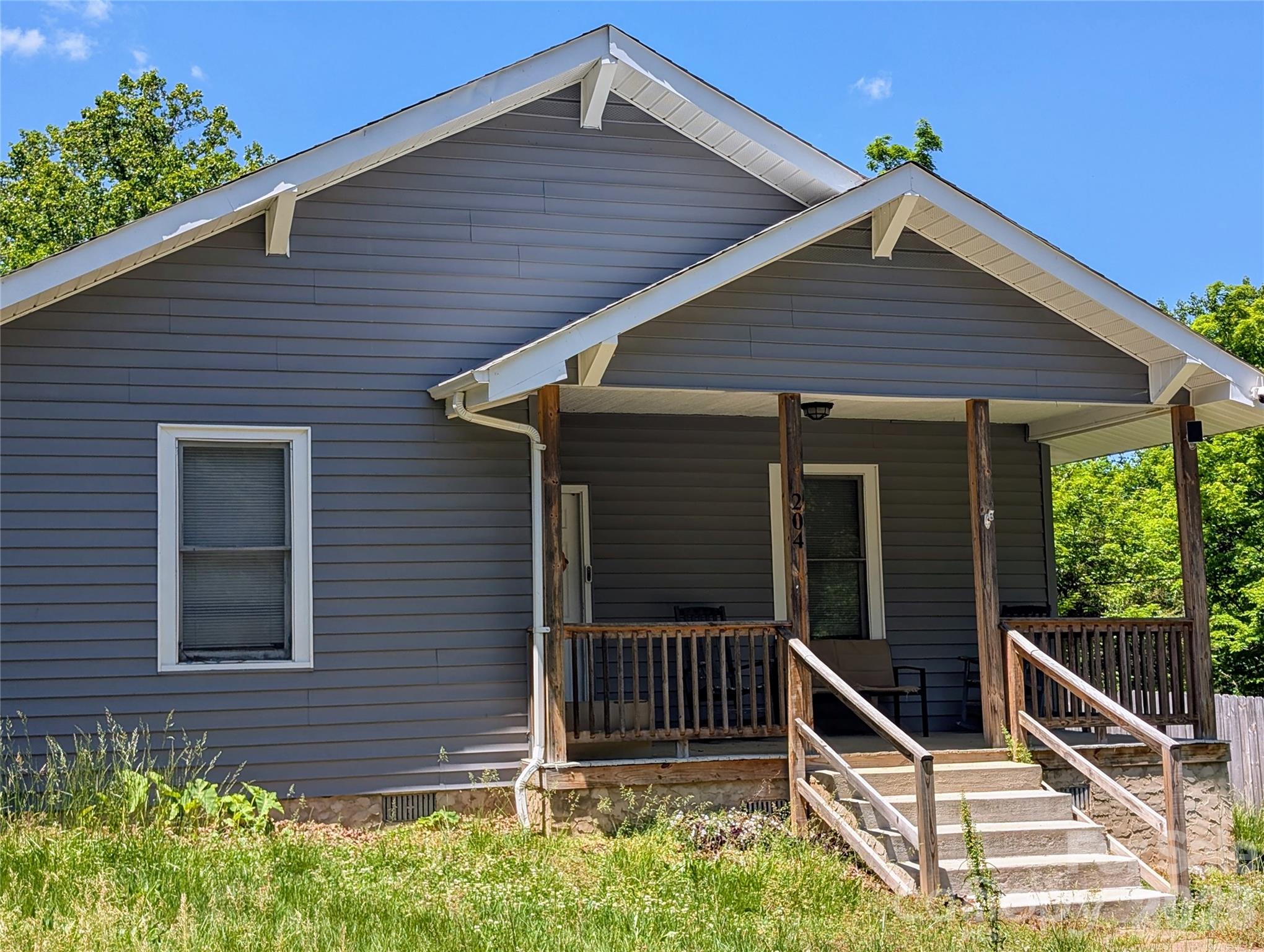 204 Shelby Street Hickory NC 28602