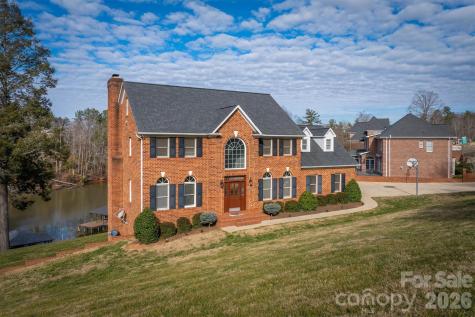 46 Mariners Point Lane Hickory NC 28601
