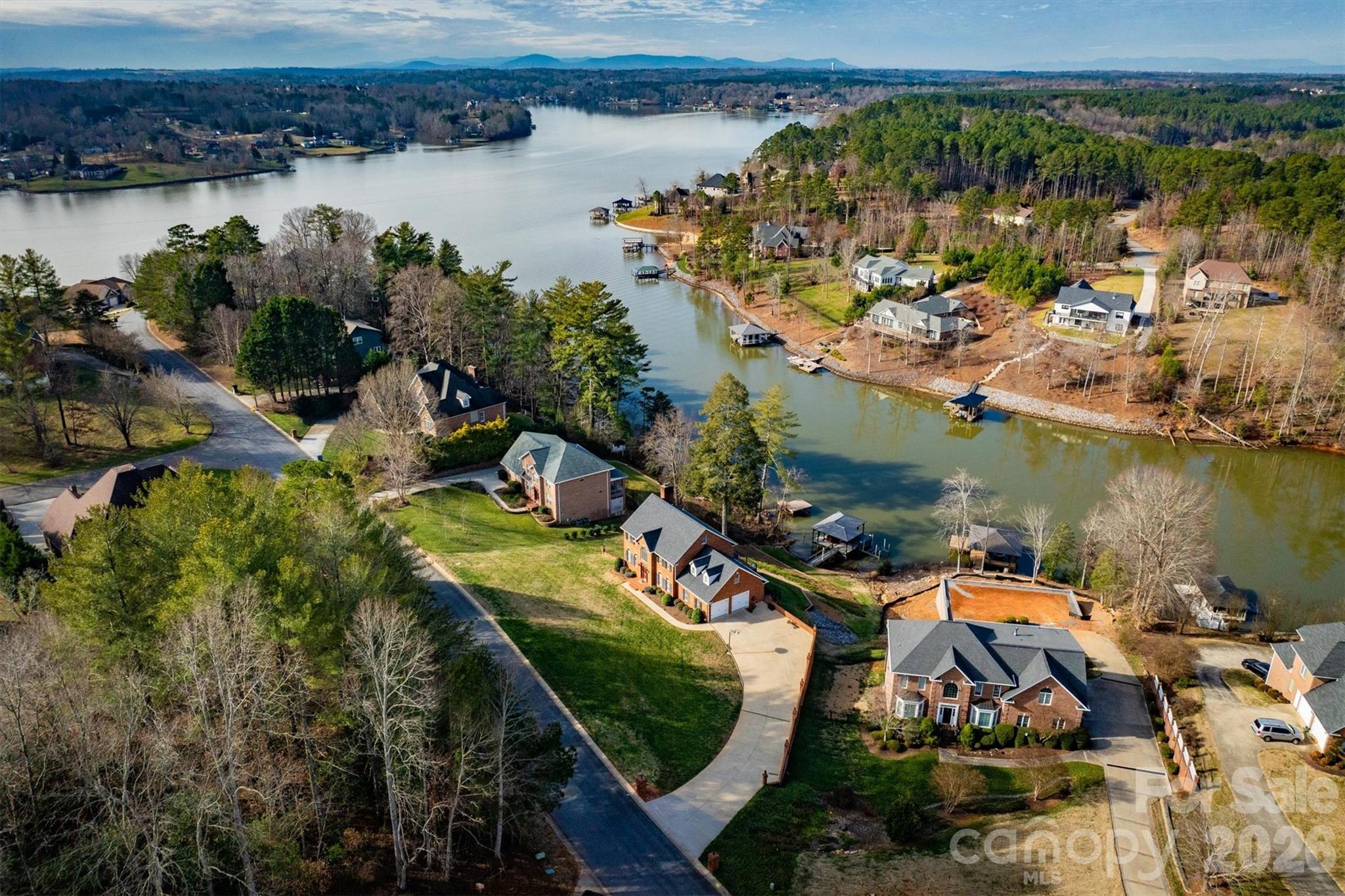 46 Mariners Point Lane Hickory NC 28601